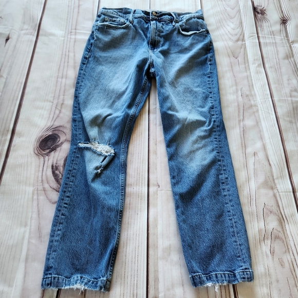 Frame "Le Sylvie Slender Straight" High Rise Distressed Jean | Women's Size 32 - Picture 2 of 12